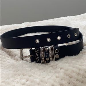 NWT 💫 Belt black silver details